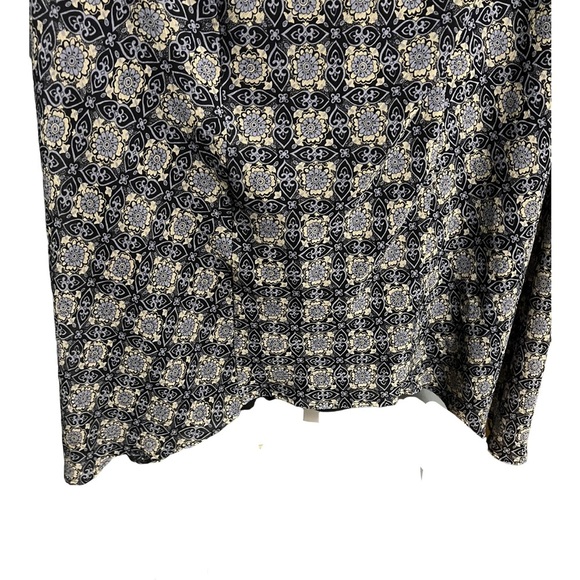 ☃️ Worthington blue and tan floral paisley shark bite midi skirt Pre-loved - Picture 3 of 4